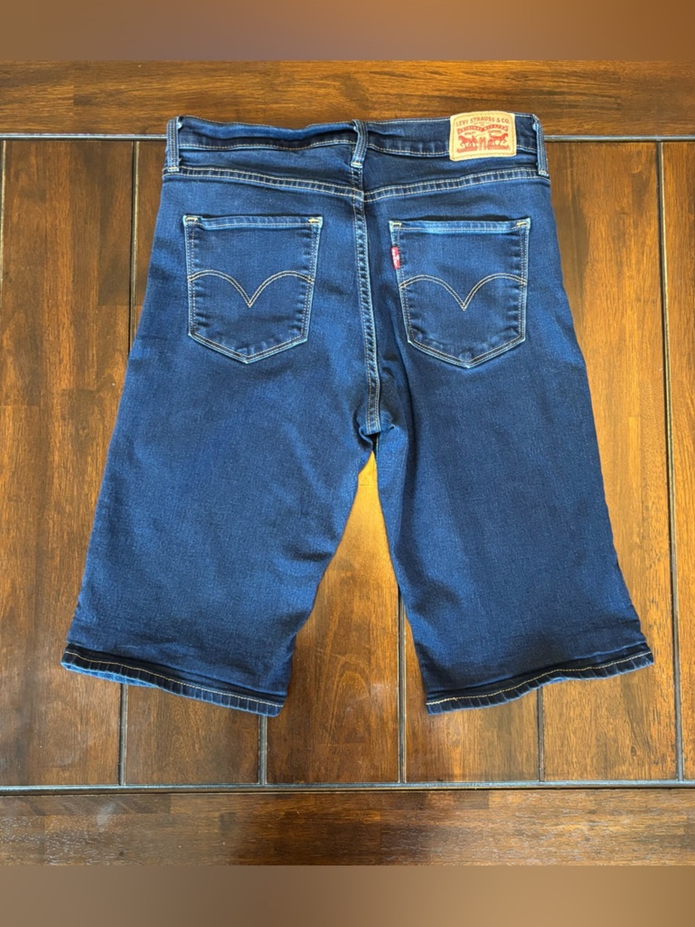 Levi's Bermuda Jean Shorts Indigo Blue Dark Wash Denim Stretch Size 28